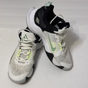 NIKE Immortality Giannis Mens Sneakers Size 7 White Black  Volt‎ Green